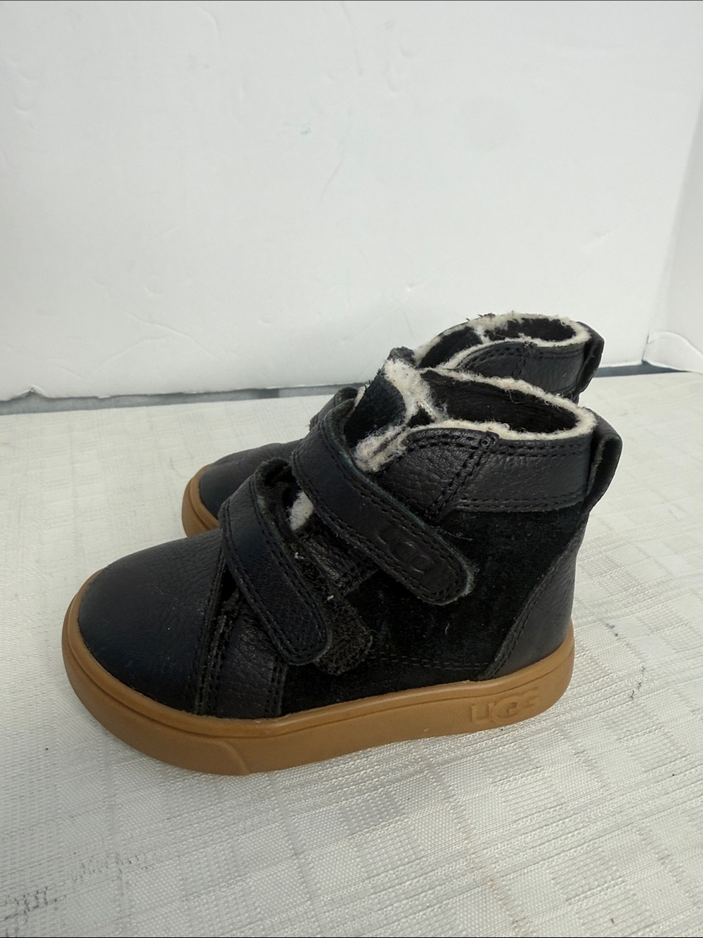UGG Rennon High Top Sneaker - Picture 4 of 7